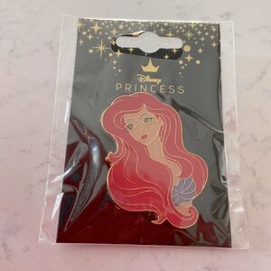 Official Disney Ariel collectors pin 2 in